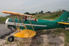 pa32323_021